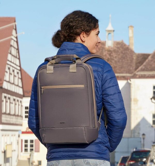 124987.jpg Ruksak HAMA "Ultra Lightweight"16.2",antracit